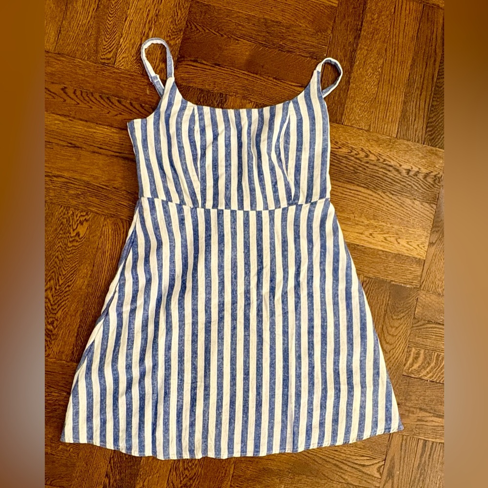 Old Navy - Blue and White Striped A-Line tank Sundress size M (NWOT)